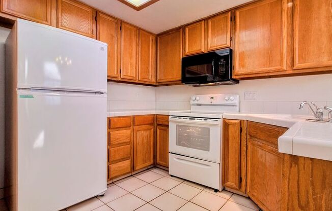 2 beds, 2 baths, $3,250