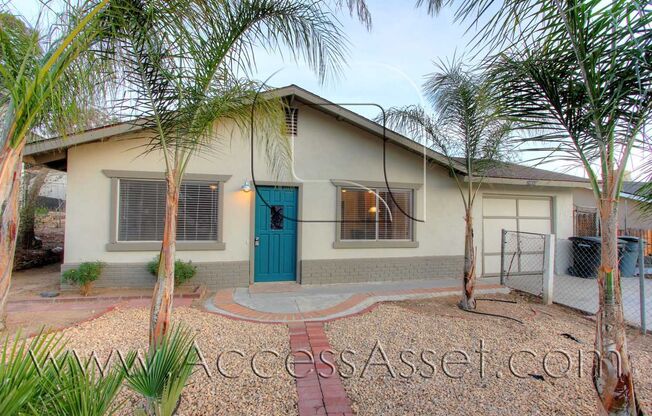 Charming 4 Bed/2 Bath home With A Spacious Yard!