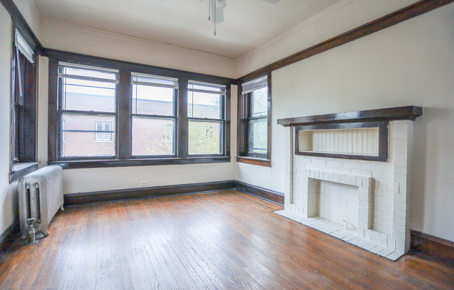1535 West Cornelia Ave.
