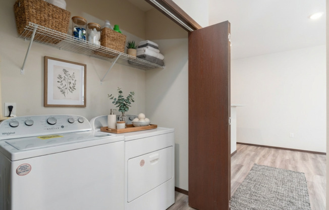 2 beds, 2 baths, 1,114 sqft, $1,625, Unit G-307