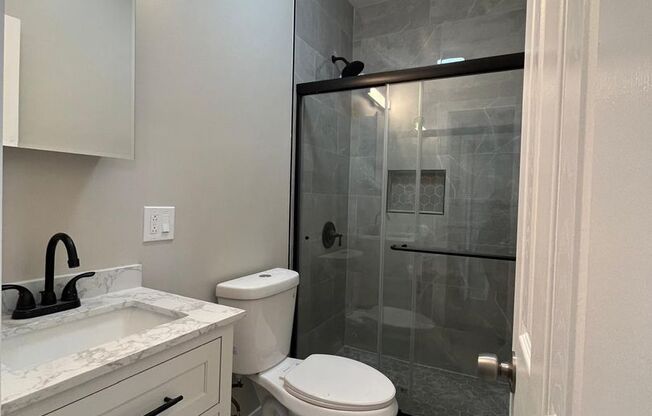 2 beds, 1 bath, $1,945, Unit 3M