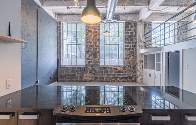 1 bed, 1 bath, $2,200, Unit #16