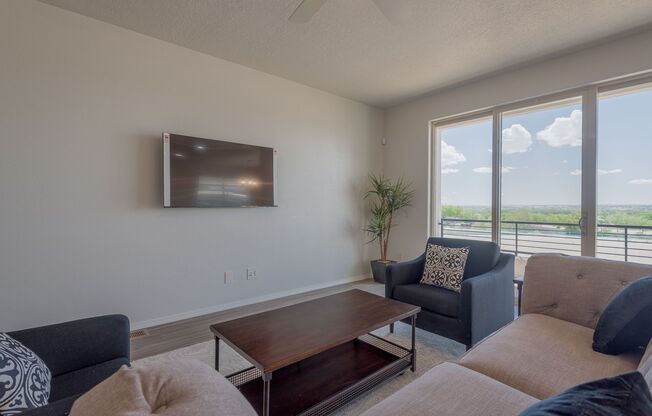 2 beds, 2 baths, 1,704 sqft, $2,825, Unit 3713 Aloft