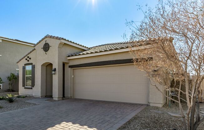 Beautiful 3-Bedroom Home in Estrella Mountain Ranch