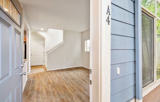 16503 6th Avenue West