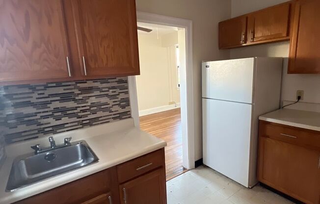 1 bed, 1 bath, 701 sqft, $1,195