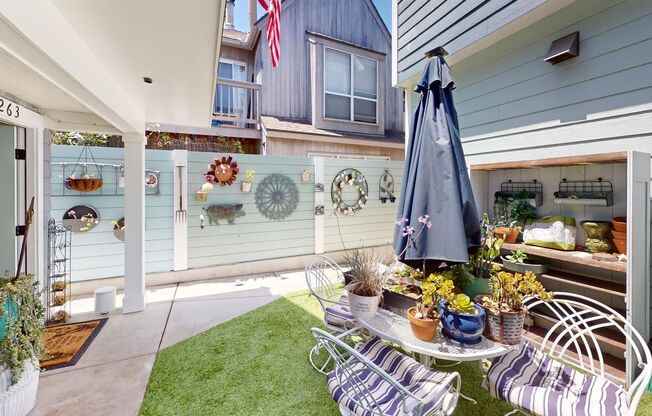 Spacious 3 Bed Coronado Home Available Unfurnished for Long Term Rent! Plus finished attic / Bonus Room!