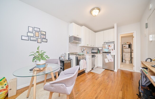 456 9 AVE