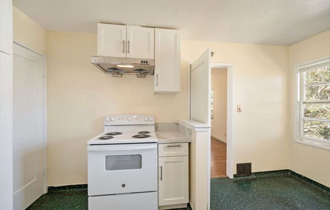 1 bed, 1 bath, $2,000