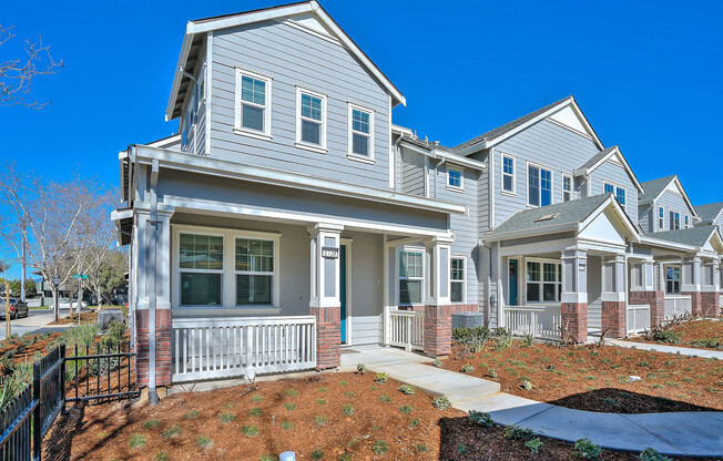 3 Bedroom 2.5 Bath 2 Car Garage Condo At Coopers Place in Livermore!