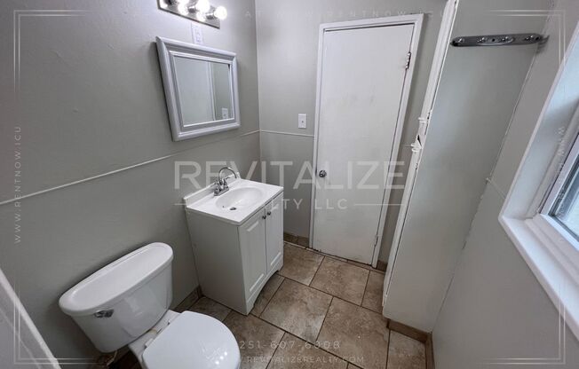 3 beds, 2 baths, $1,250