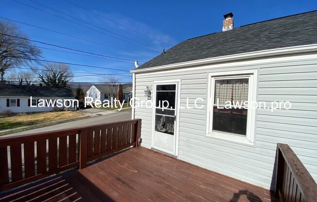 3 beds, 1.5 baths, $1,650