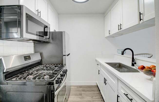 Reseda Apartments!