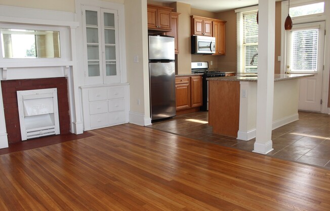 515 W. Hutchinson