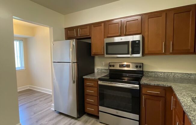 2 beds, 2 baths, 1,000 sqft, $1,850, Unit 14203 #A2