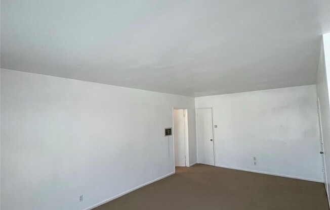 1 bed, 1 bath, 694 sqft, $3,900, Unit 15