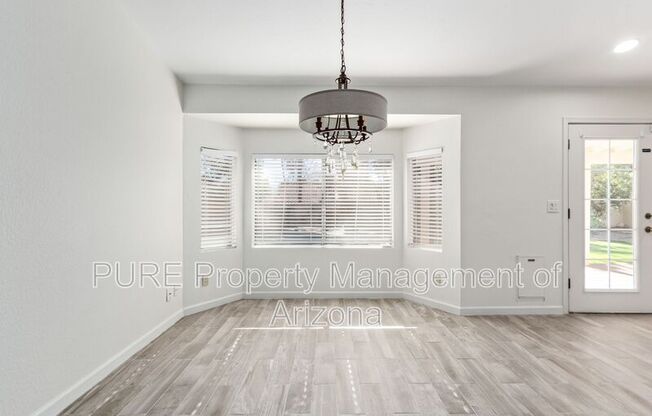 6017 E BETTY ELYSE LN