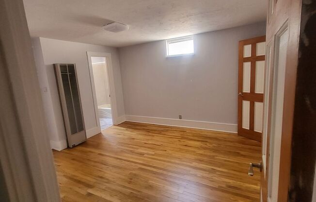 1 bed, 1 bath, 900 sqft, $1,250