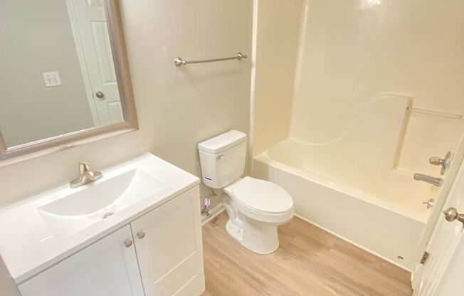 2 beds, 2 baths, 1,055 sqft, $1,200, Unit 5110