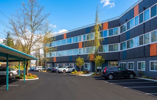 2 beds, 1.5 baths, 728 sqft, $1,550, Unit 308