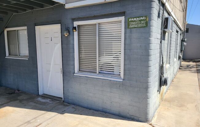4th St. - 3447-3449