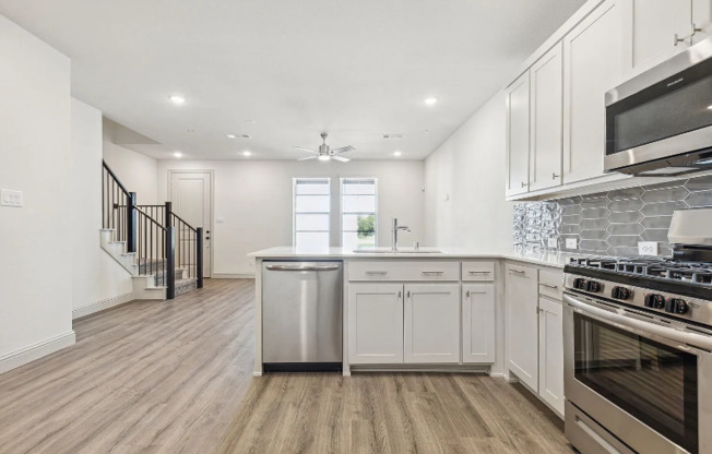 1855 BLUESTEM LN
