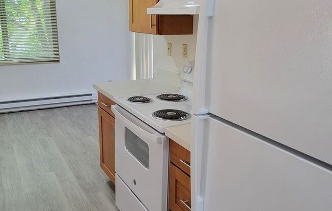 2 beds, 1 bath, 950 sqft, $2,495, Unit 39