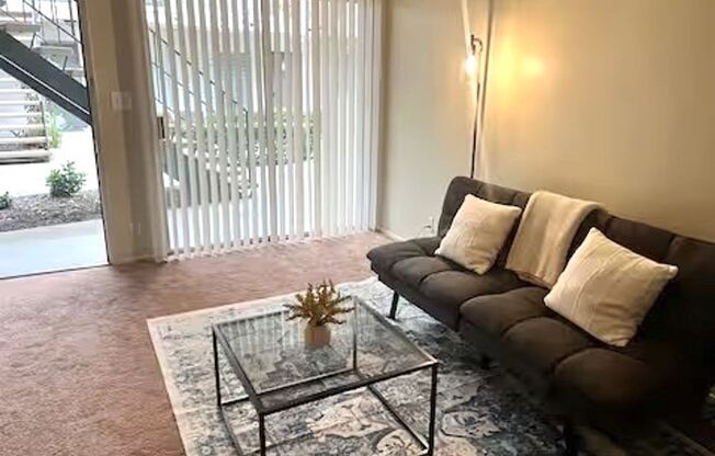 1 bed, 1 bath, 540 sqft, $2,017, Unit 6