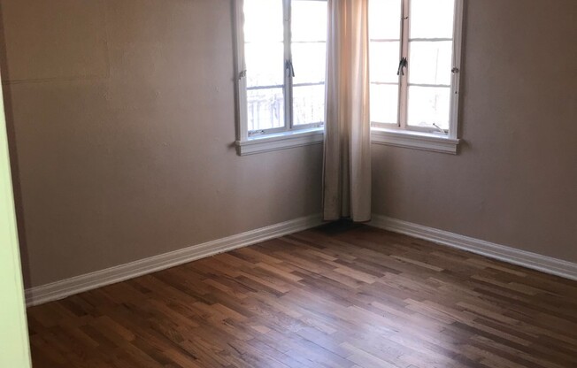 2 beds, 1 bath, $1,800