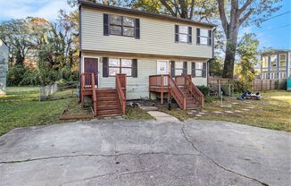 3 Bedroom, 2 Bath Duplex near the Beltline