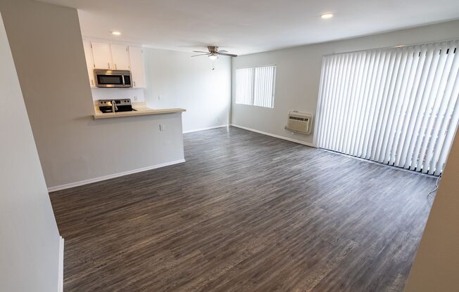 2 beds, 2 baths, 1,100 sqft, $2,328, Unit 102