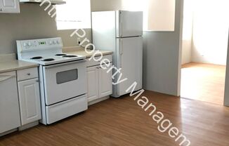 1 bed, 1 bath, 600 sqft, $695, Unit 8512 N. Broadway St 2F