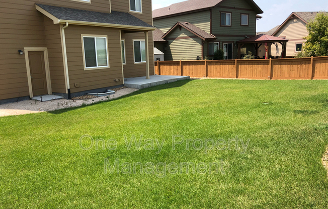 242 SARATOGA DR