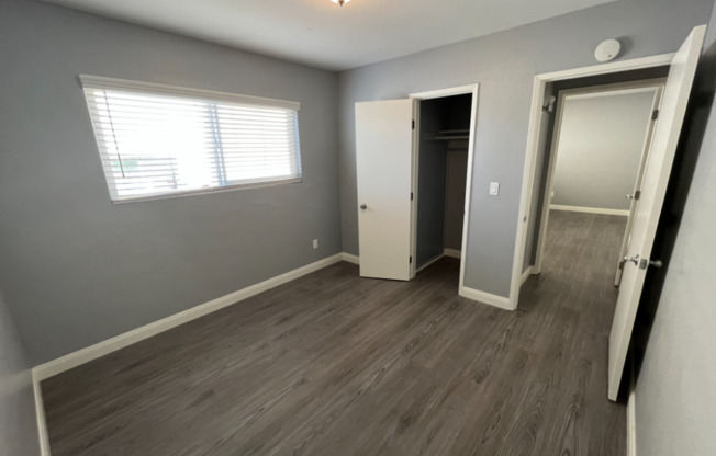 2 beds, 1 bath, 700 sqft, $2,295