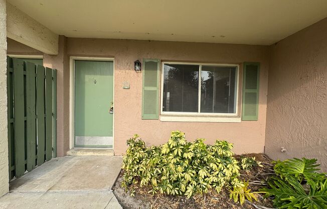 Charming 1-Bedroom Condo in Altamonte Springs with New Flooring