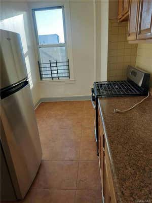 2 beds, 1 bath, 950 sqft, $2,350, Unit 3