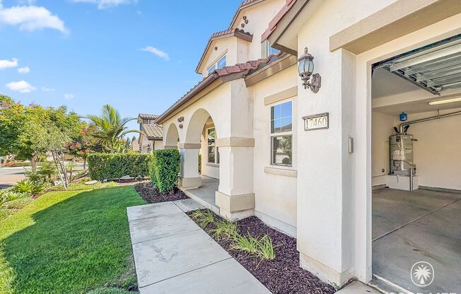 Stunning Home with Modern Comforts Spacious Rooms