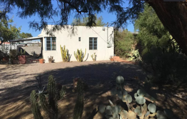 2 Bed / 1 Bath Home
