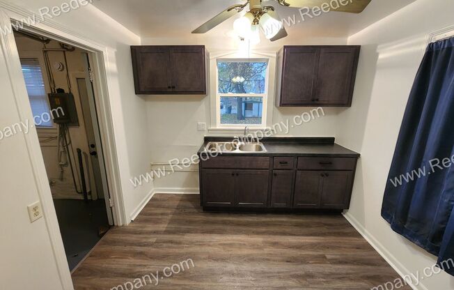 2 beds, 1 bath, $1,150, Unit UNIT 1