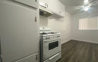 1 bed, 1 bath, 600 sqft, $1,795, Unit G