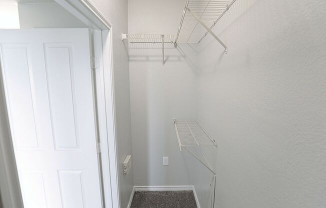 2 beds, 2 baths, 950 sqft, $1,236