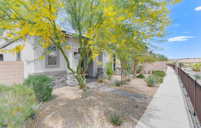BEAUTIFUL 3BEDROOM 2.5BATH TOWNHOME IN LAKE LAS VEGAS * MOVE IN SPECIAL*
