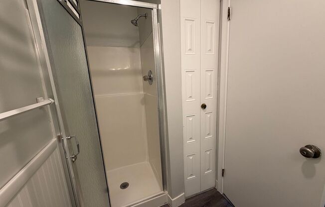 2 beds, 2 baths, 1,150 sqft, $2,050, Unit 65-B16