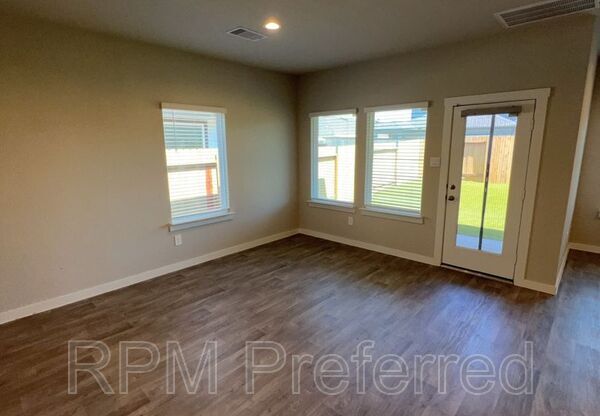 2813 SHERLOCK DR