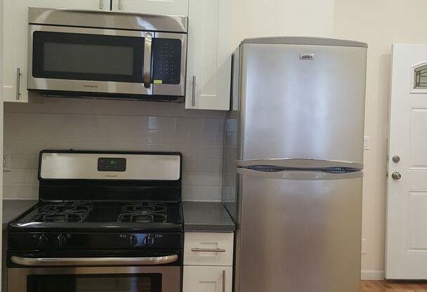 124-14 Metropolitan Ave