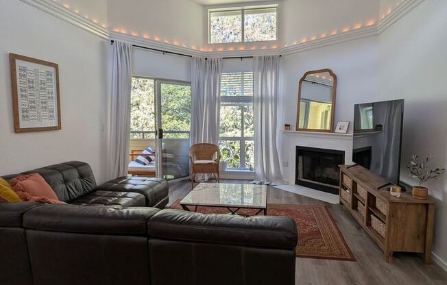 Meydenbauer Condo for Rent