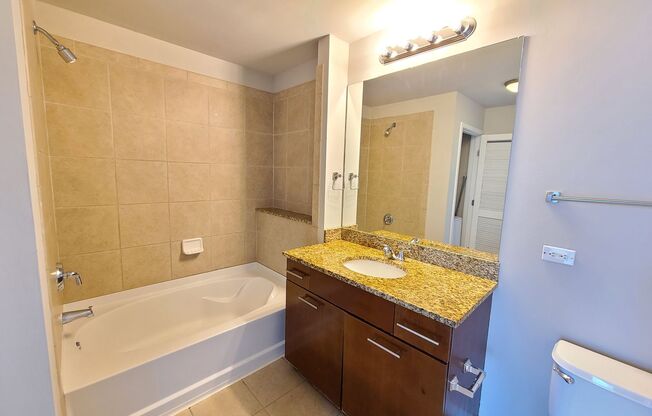 1 bed, 1 bath, $1,950, Unit # 1017