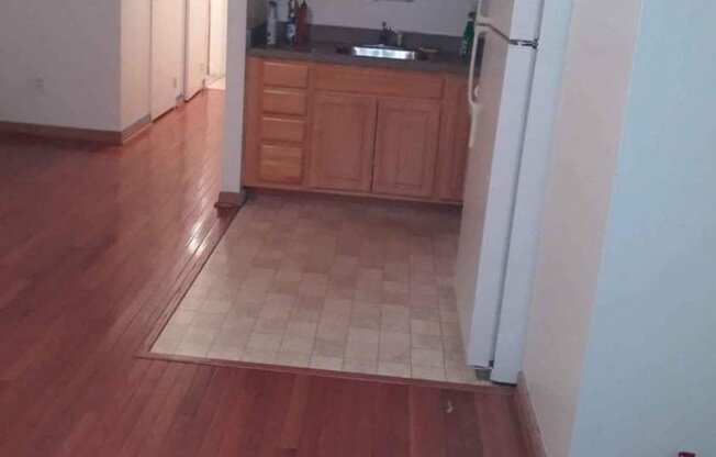 Studio, 1 bath, $2,200