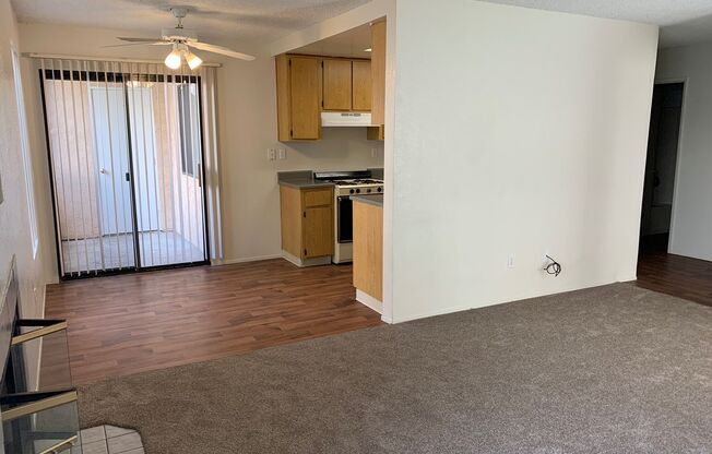 2 beds, 2 baths, 900 sqft, $2,200, Unit 53