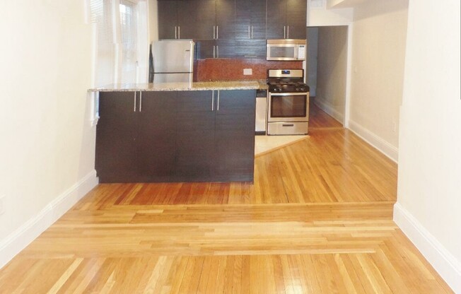 75 THATCHER ST